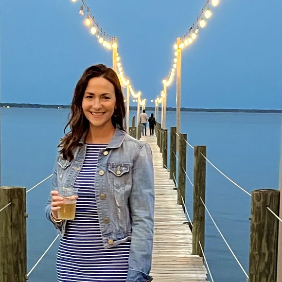 Meet your Posher, Lindsay - Picture 2 of 5